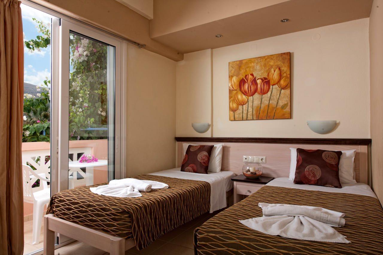 Kastro Beach Apartments Malia  Bagian luar foto