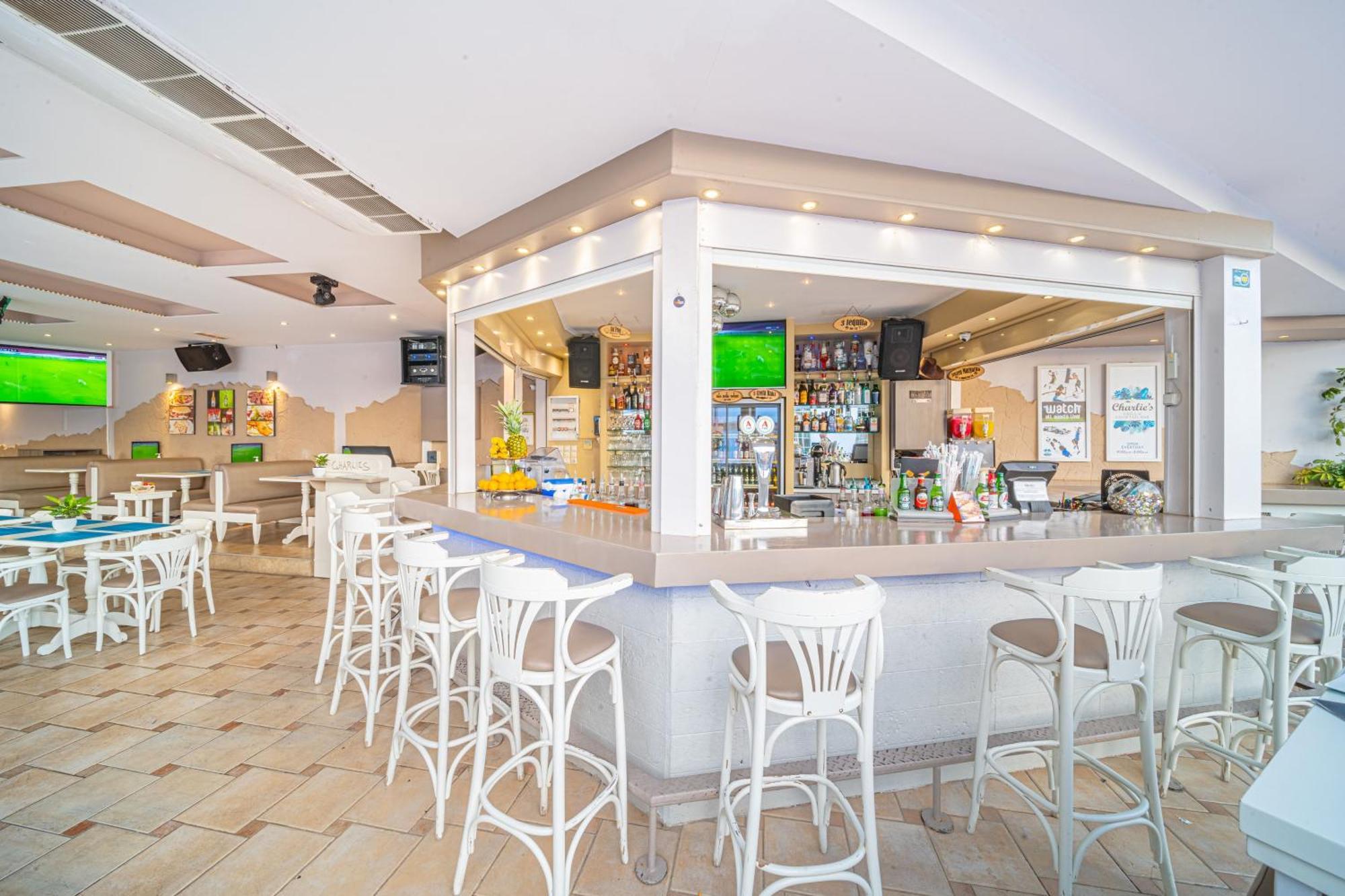 Kastro Beach Apartments Malia  Bagian luar foto